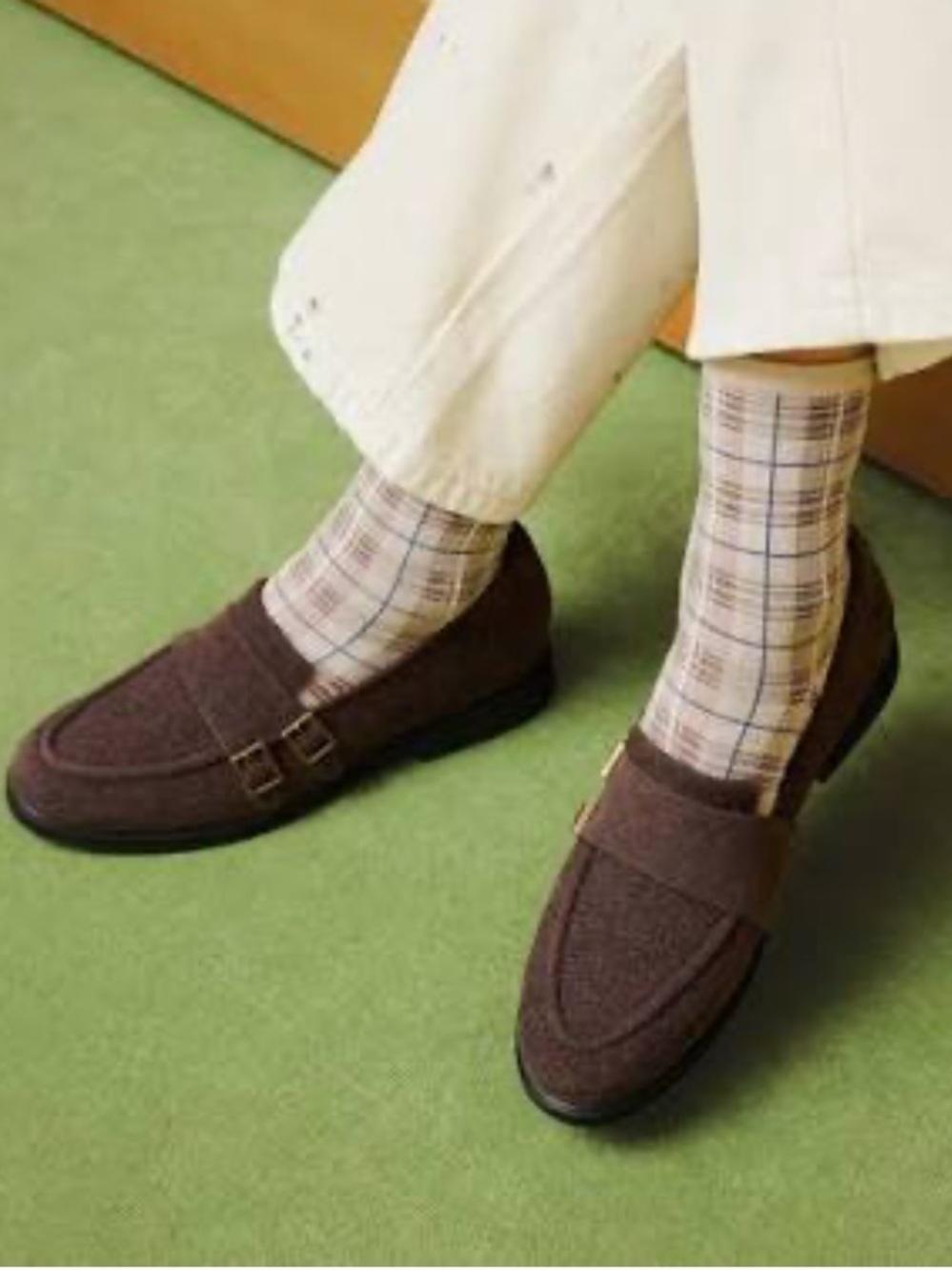 Vivaia Luciana Velvet Loafer